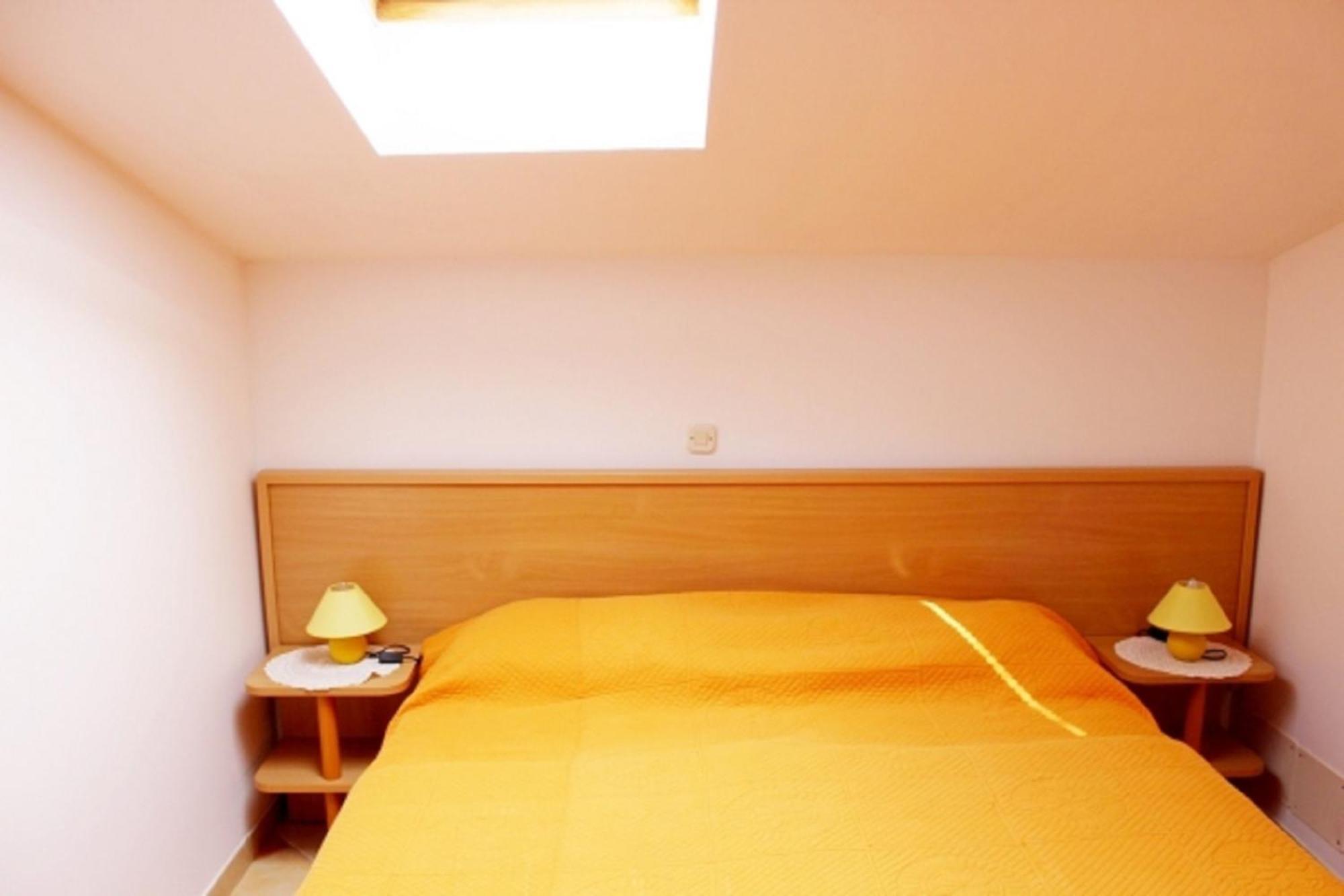 Apartments Pansion Franka บริสท์ ภายนอก รูปภาพ