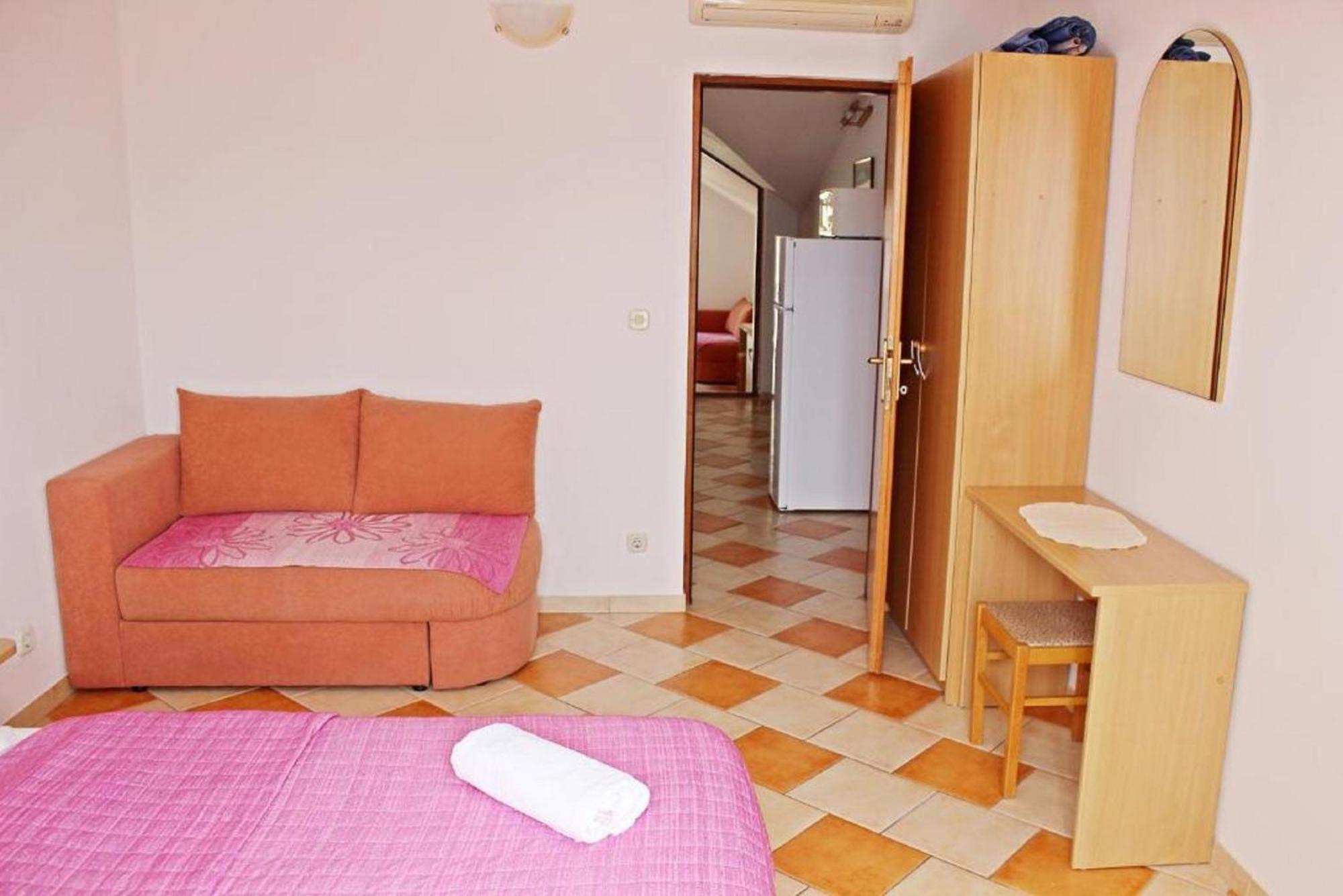 Apartments Pansion Franka บริสท์ ภายนอก รูปภาพ