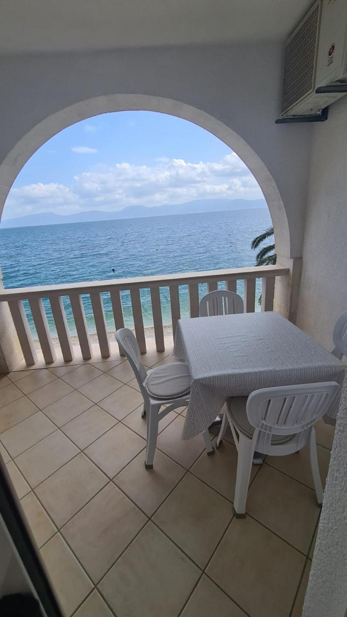 Apartments Pansion Franka บริสท์ ภายนอก รูปภาพ