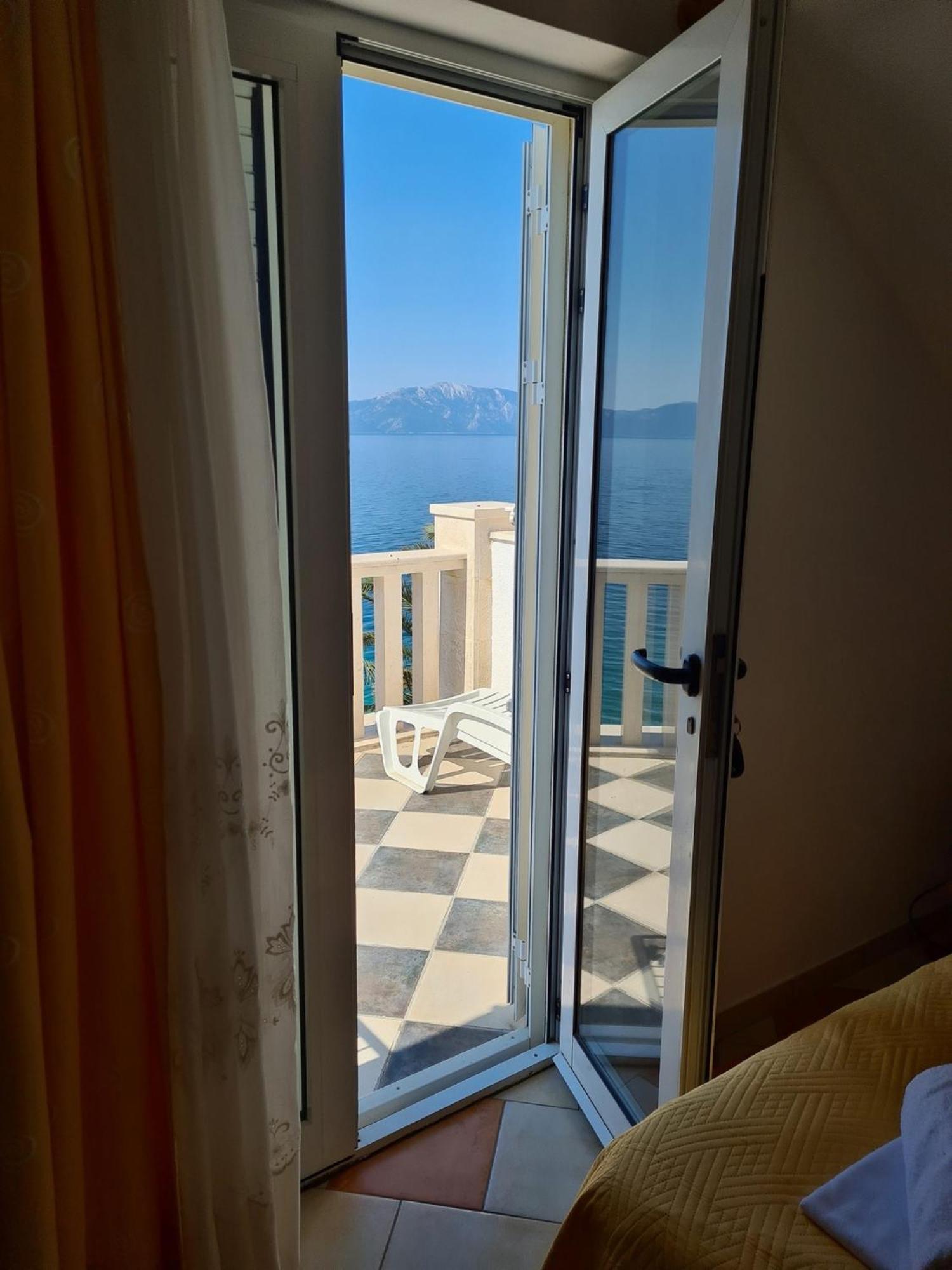 Apartments Pansion Franka บริสท์ ภายนอก รูปภาพ