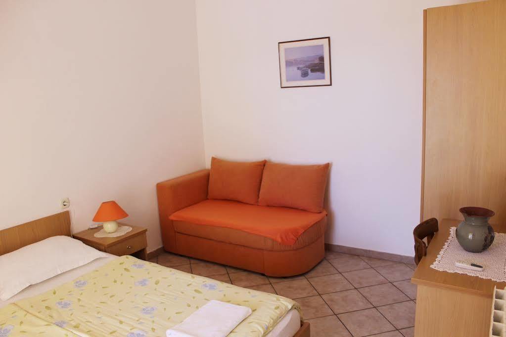 Apartments Pansion Franka บริสท์ ภายนอก รูปภาพ